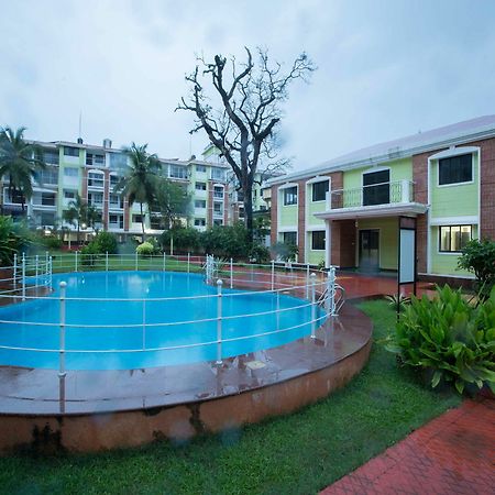 Oyo Stayout Morjim By The Bay Exteriér fotografie